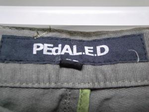 PEdAL.E.D（ペダルアーディー）のパンツの内側のタグ