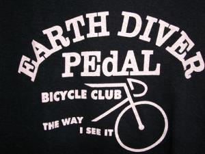 PEdAL.E.D（ペダルアーディー）のサイクリングTシャツのプリント