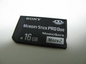 「MS-MT16G（16GB）」の本体表面