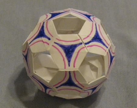ユニット折り紙　サッカーボール　デザイン