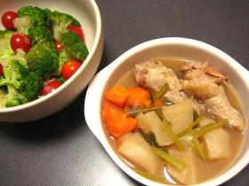 鳥肉とカブの中華風煮物とグレープフルーツサラダ