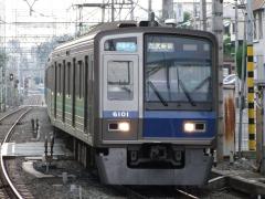 西武新宿線の６０００系は、最初から池袋線系統とは関係を断ち切ったのか、“Ｙ”マークすら掲示されていません