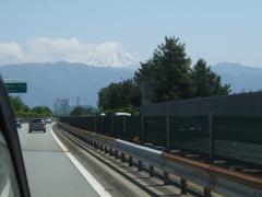 山梨県側から見る富士山も良いものです