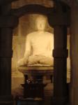 大理石の仏像